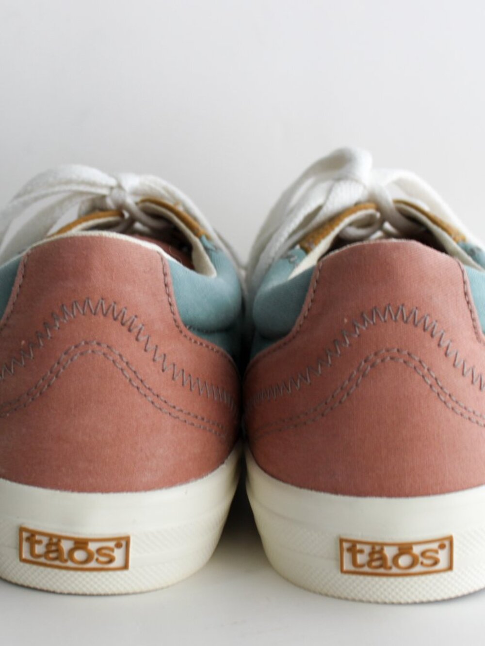 NWOT Taos Plim Soul Sneakers Size 9 - Pink Mustard Blue Comfort Canvas ✨ - Picture 4 of 9